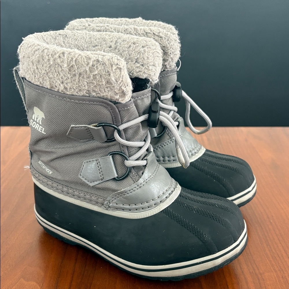 Sorel Yoot Pac Nylon Winter Boots, boys size 12